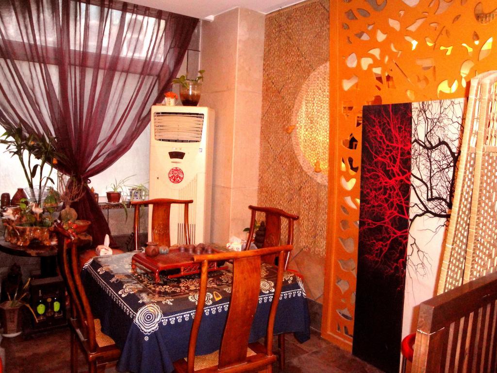 Overseas Chinese International Hotel Qingdao Bagian luar foto