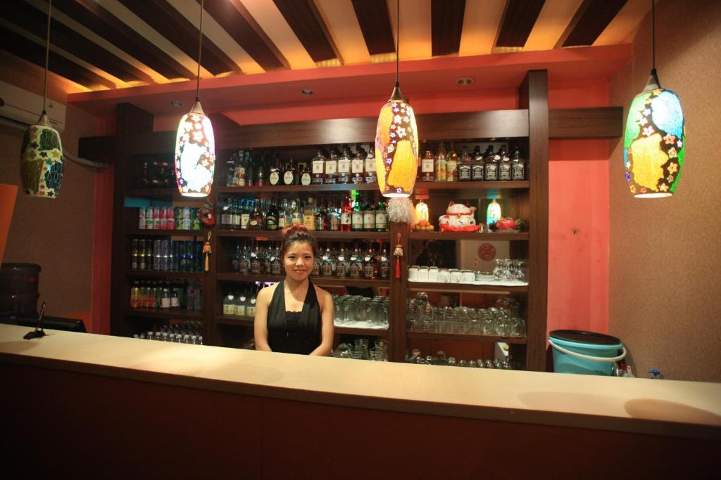 Overseas Chinese International Hotel Qingdao Bagian luar foto