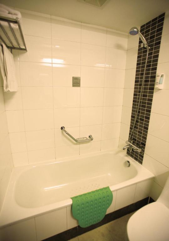Overseas Chinese International Hotel Qingdao Ruang foto